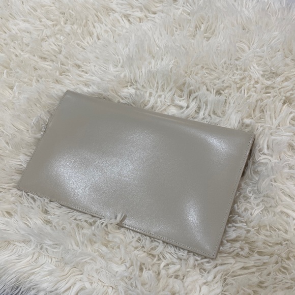 Saint Laurent white uptown clutch shiny - Picture 2 of 5